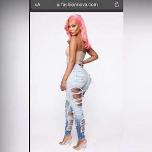 FASHIONNOVA Women’s Cheap Thriller High Rise Jeans-Blue